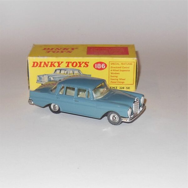 Dinky Toys 186 Mercedes Benz 220SE