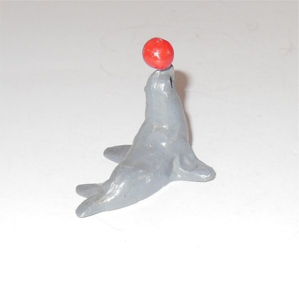 Wend-Al Circus Performing Seal 54mm Figure