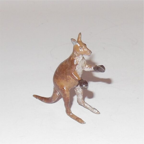 Britains Circus Boxing Kangaroo 54mm