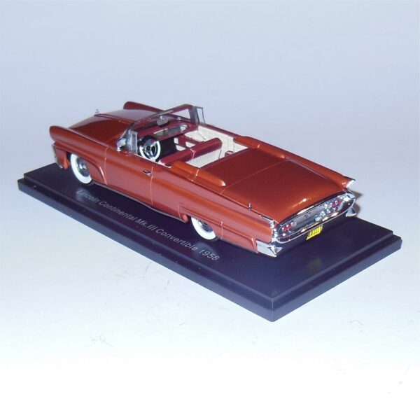 Neo 46111 Lincoln Continental MKIII Convertible - Image 4