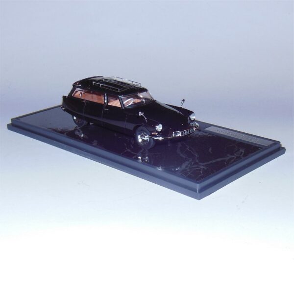 Matrix MX40304-011 Citroen ID19 Cortege Slough Factory Hearse 1962 - Image 3