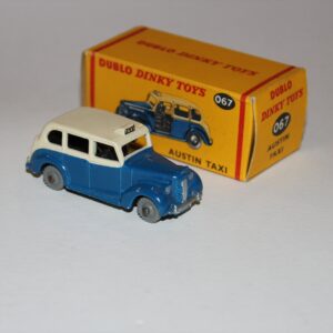 DUBLO DINKY NO.067 AUSTIN TAXI CUSTOMISED DISPLAY//STORAGE REPLACEMENT BOX ONLY