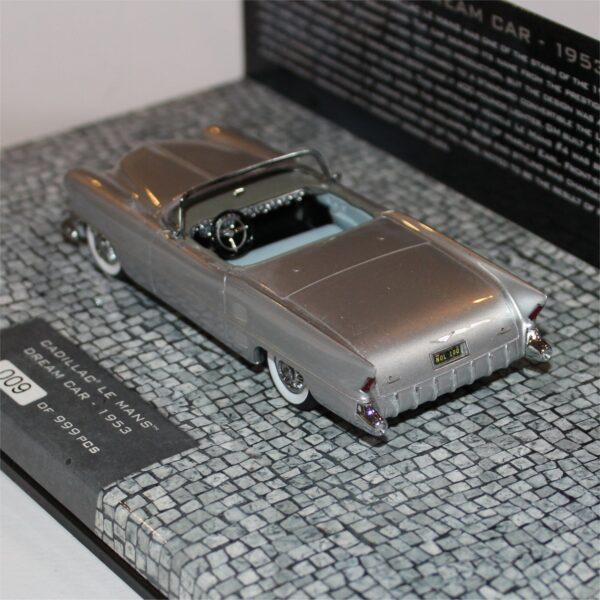 Minichamps 148230 Cadillac Le Mans Dream Car 1953 - Image 3