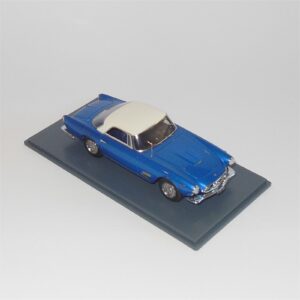 Neo 45910 Maserati 3500 GT Touring Coupe White over Blue Neo 45910 Maserati 3500 GT Touring Coupe White over Blue