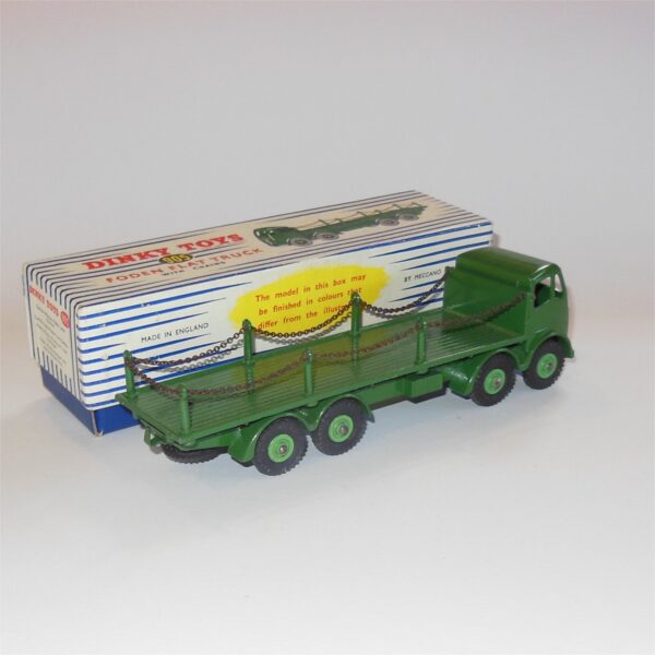 Dinky Toys 905 Foden Flat Truck with Chains Green c1957 - Image 4
