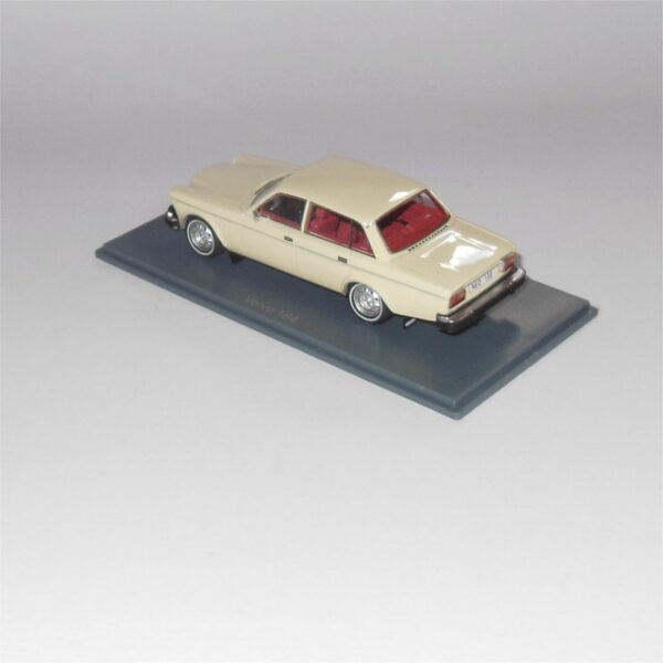 Neo Scale Model 43108 Volvo 164 Sedan 1969 Cream - Image 5