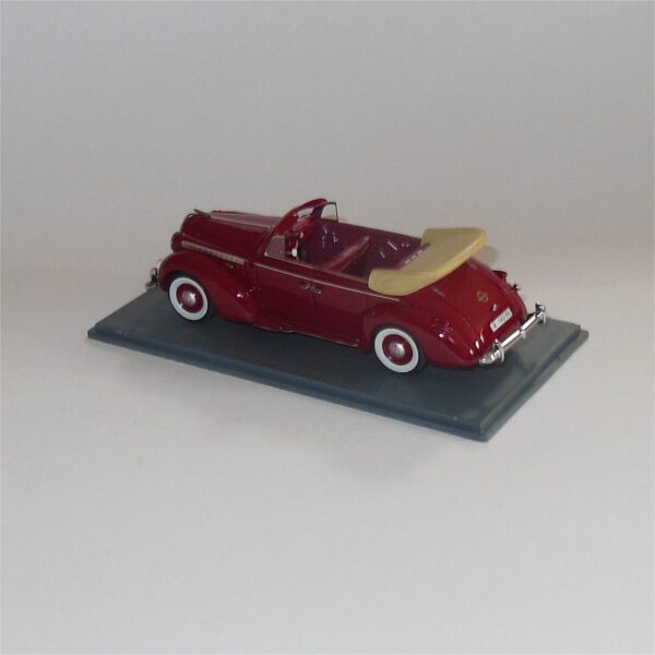 Neo Model 43196 Opel Admiral Cabrio Red