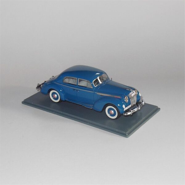 Neo Model 43201 Opel Admiral Limousine Blue