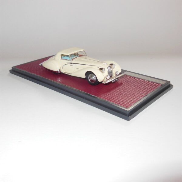 Matrix Model MX41904-032 Talbot Lago T150C Cabriolet Figoni & Falaschi 90111 closed 1936 White