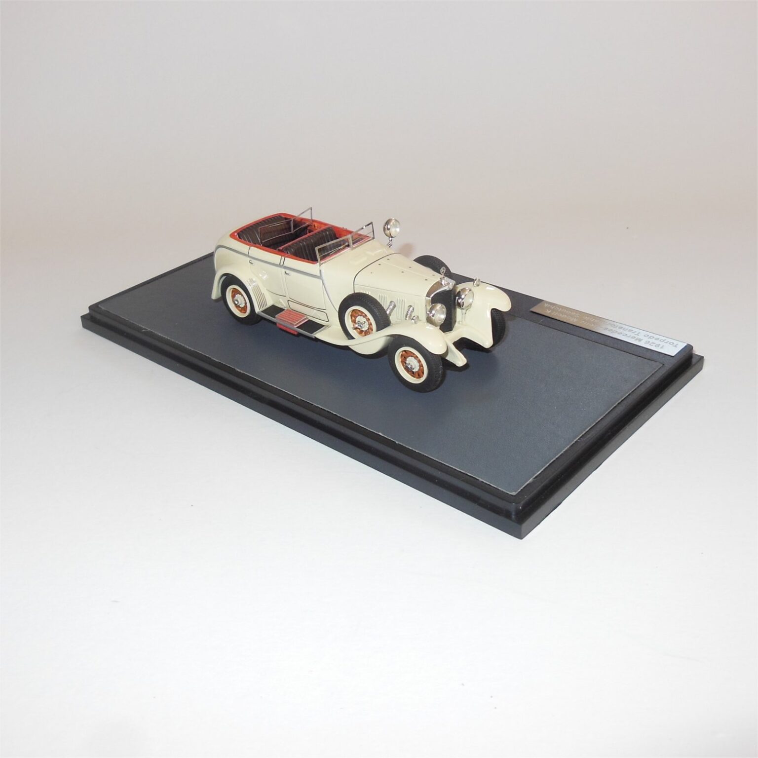 Miniature Matrix 1/43 - Mercedes 500 K DHC Par Corsica - 1935 - Rouge - Réf MX41302-152