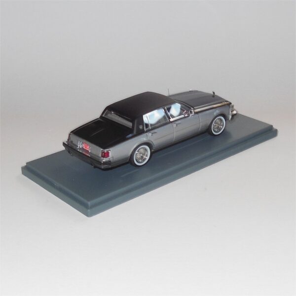 Neo Model 43495 Cadillac Seville Elegante 1987 Black Silver - Image 3