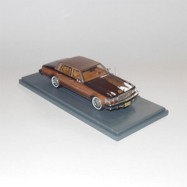 Neo Model 43497 Cadillac Seville Elegante Brown over Gold