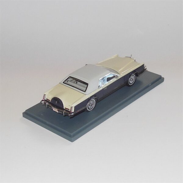 Neo Model 43552 Lincoln Continental Mark V Cream Brown - Image 3