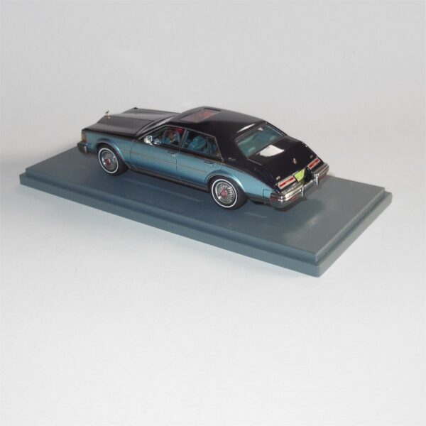 Neo Model 43727 Cadillac Seville Dark Blue Light Blue - Image 3