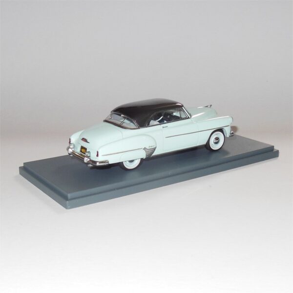 Neo Model 44051 Chevrolet DeLux HT Coupe Black Light Blue - Image 3