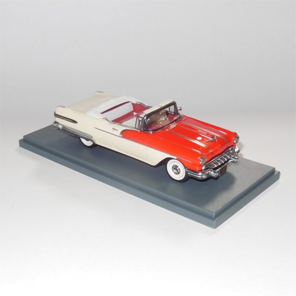 Neo Model 44061 Pontiac Star Chief Convertible Red White