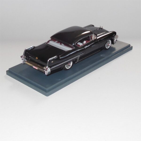 Neo Model 44076 Cadillac Series 62 HT Coupe Black - Image 2