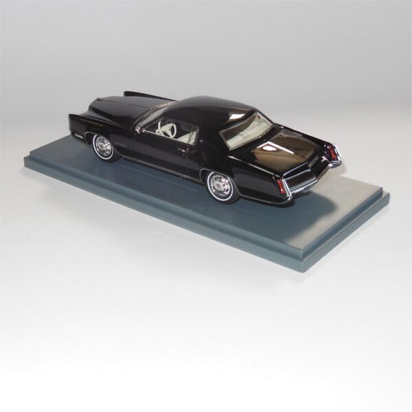 Neo Model 44106 Cadillac Eldorado Black - Image 2