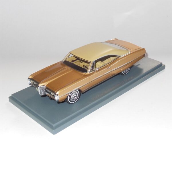 Neo Model 44110 Pontiac Bonneville HT Coupe Tan Vinyl Tan