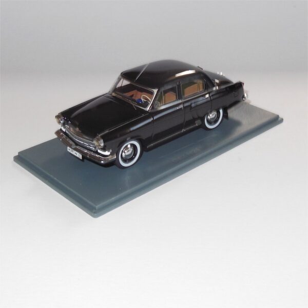 Neo Model 44291 GAZ M21 Volga Black