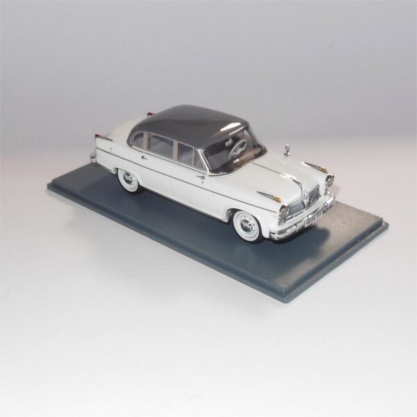 Neo Model 44355 Borgward Pullman Grey White