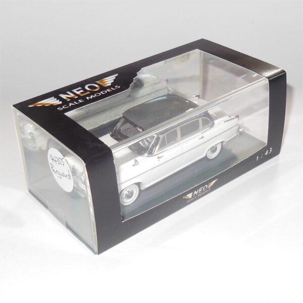 Neo Model 44355 Borgward Pullman Grey White - Image 4