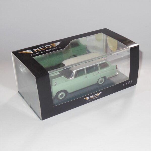 Neo Model 44455 Austin Cambridge Traveller White Green - Image 4