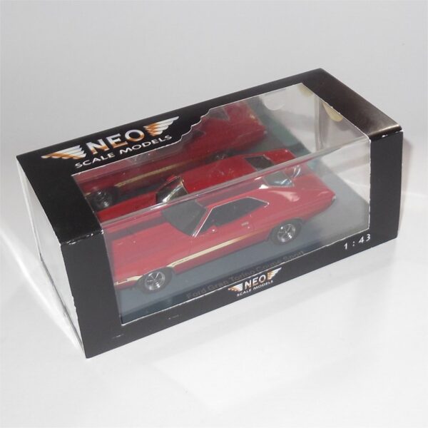 Neo Model 44740 Ford Gran Torino Coupe Red - Image 4