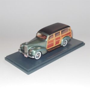 Neo Model 44650 Packard 110 Deluxe Wagon Metallic Green Timber