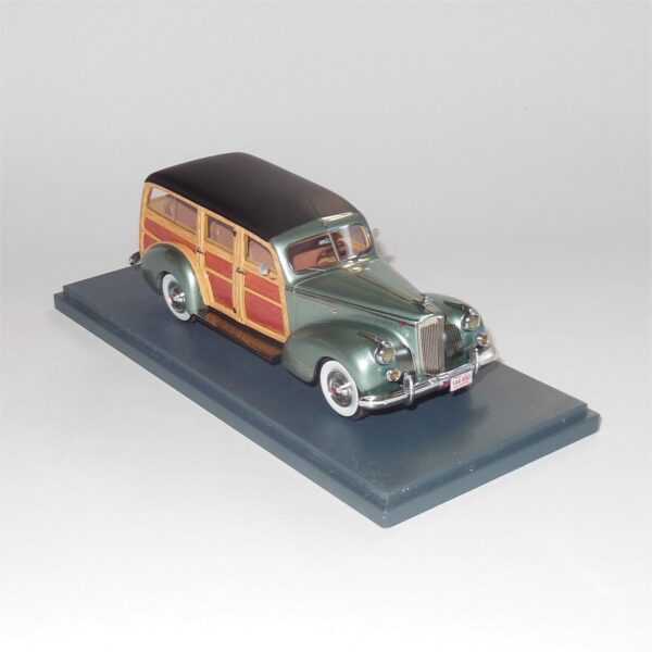 Neo Model 44650 Packard 110 Deluxe Wagon Metallic Green Timber