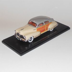 Neo Model 45833 Chevrolet Fleetline Aerosedan 1948 Grey Cream Timber Panels