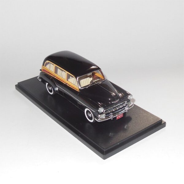 Neo Model 46435 Chevrolet Deluxe Styleline Station Wagon Black Wood