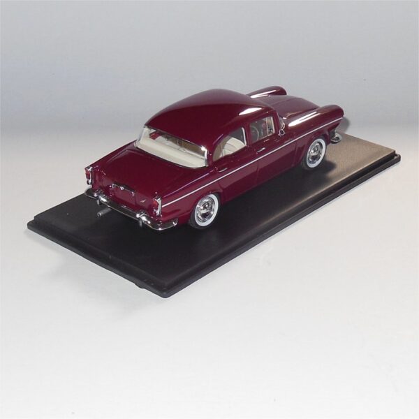 Neo Model 46335 Humber Super Snipe Sedan 1965 Red - Image 2