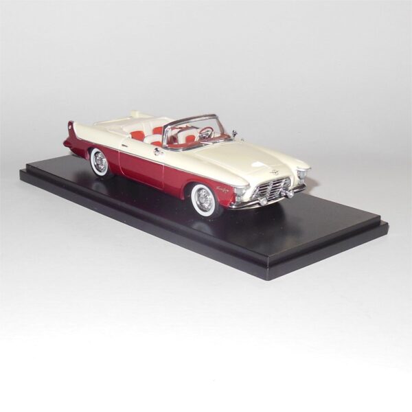 Neo Model 46590 Chrysler Flight Sweep 1 1955 White Red