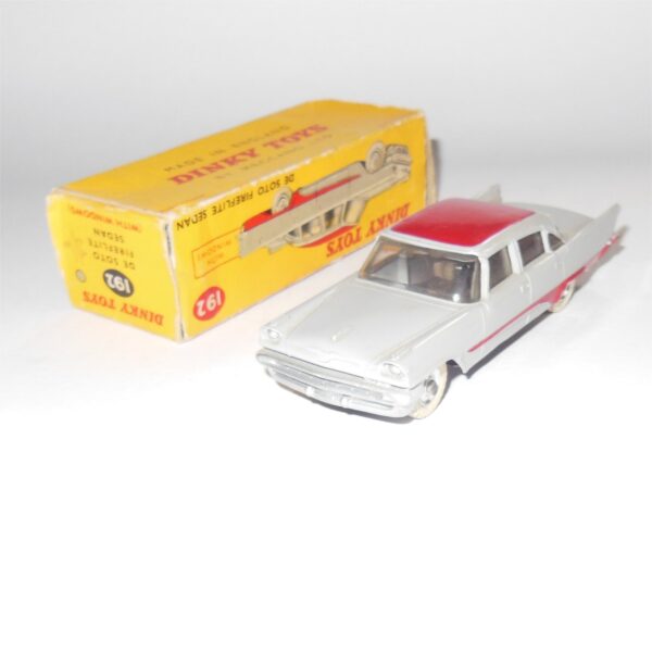 Dinky Toys 192 De Soto Fireflite Sedan Grey with Red Trim - Image 4