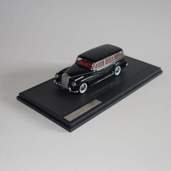 Matrix 51302-021 1956 Binz 300C Wagon Black