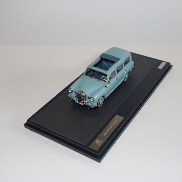 Matrix 11302-181 Binz W120 Kombi 1960 Blue