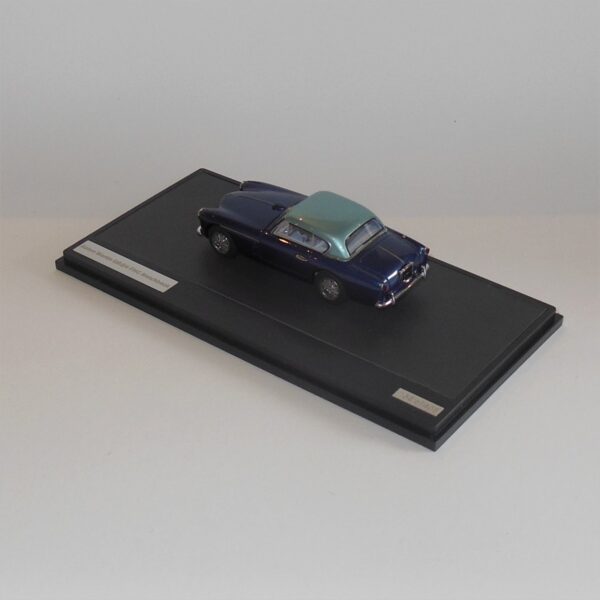 Matrix 40108-041 Aston Martin DB24 FMC Notchback 1955 Blue Metallic - Image 3