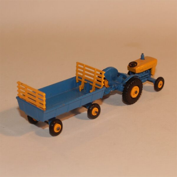 Matchbox Lesney 39 Ford Tractor with 40 Hay Trailer