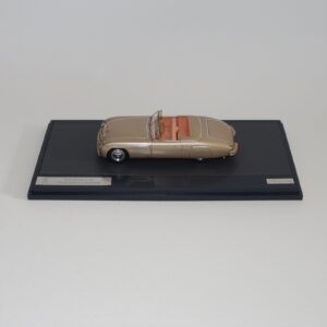 Matrix 40102-061 Alfa Romeo 6C Pininfarina Cabriolet 1946 Gold Metallic