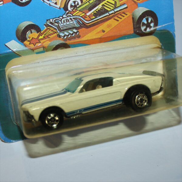 Hotwheels 1983 Mustang Stocker White #7644 MoC - Image 2