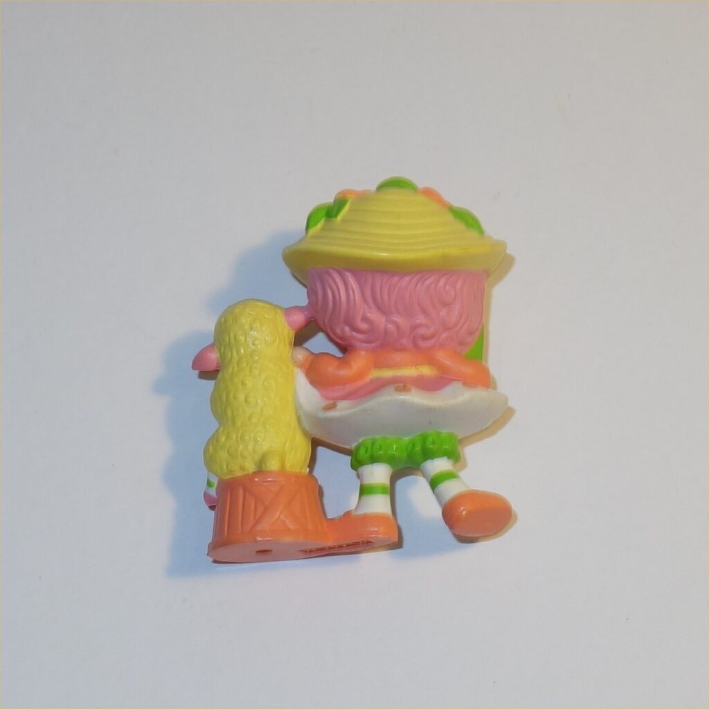Miniatures figurines strawberry shortcake , charlotte aux fraises, vintage années 1980 - France