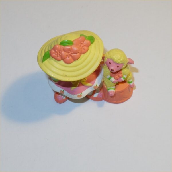 Strawberry Shortcake: 1984 Peach Blush with Melonie Belle PVC Figurine - Image 3