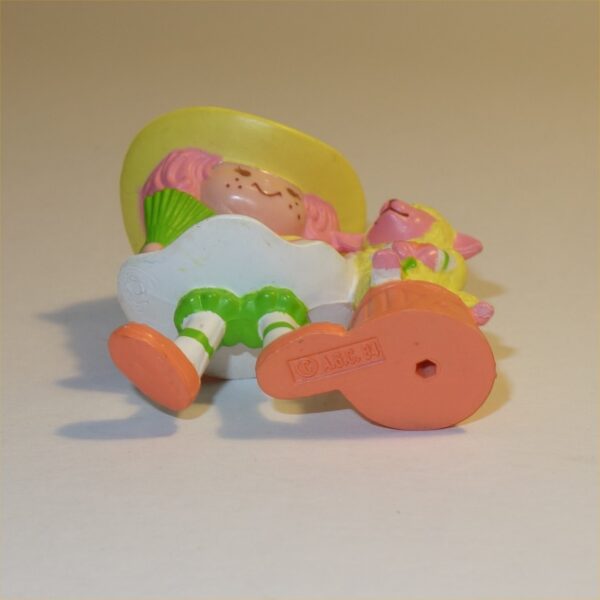 Strawberry Shortcake: 1984 Peach Blush with Melonie Belle PVC Figurine - Image 2