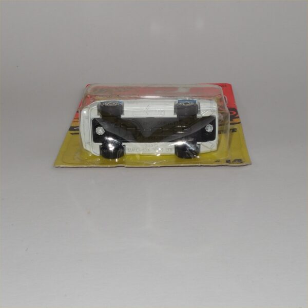 Matchbox Superfast No 14 1987 Chevrolet Corvette Open Top White - Image 4