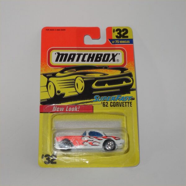 Matchbox Superfast No 32 1962 Chevrolet Corvette Open Top White - Image 3