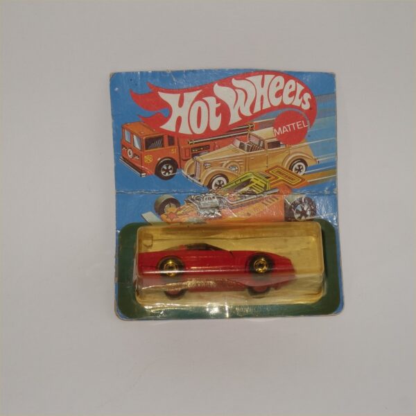 Mattel 1983 Hot Wheels Chevrolet Corvette Red - Image 3