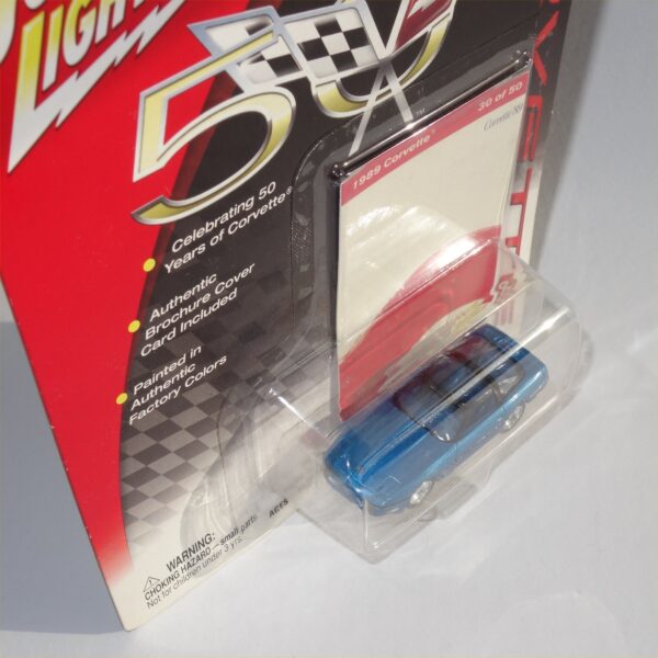 Johnny Lightning 1989 Chevrolet Corvette Metallic Blue Hard Top #30 of 50 - Image 4