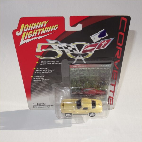 Johnny Lightning 1966 Chevrolet Corvette Sting Ray Yellow Hard Top #10 of 50 - Image 6