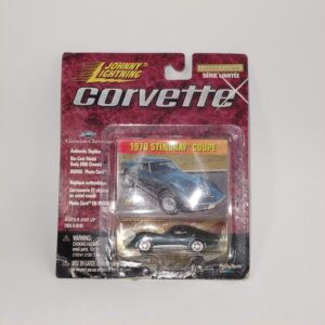 Johnny Lightning 1970 Chevrolet Corvette Donnybrooke Green Sting Ray Coupe Hard Top 